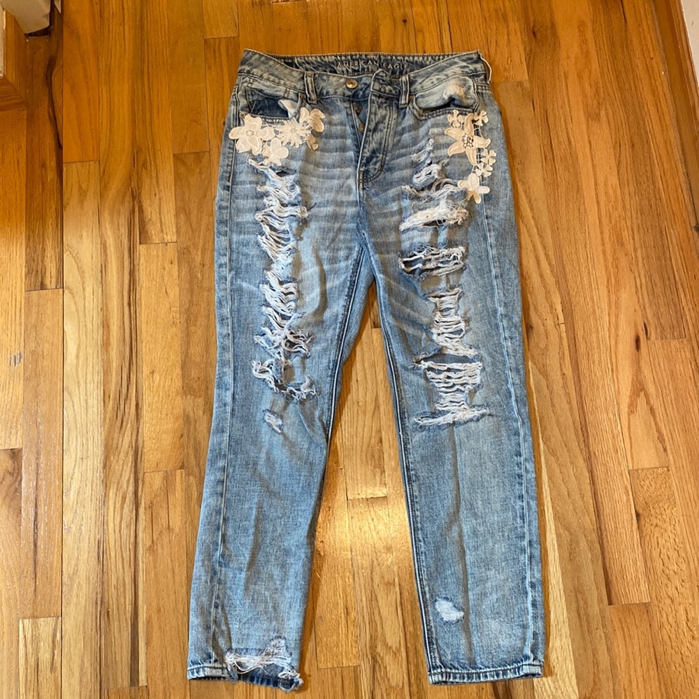 American eagle high-rise Tom girl Jean light wash